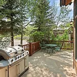 101 Park Avenue, Expansive Private Home In East Aspen, Walking Distance To Town