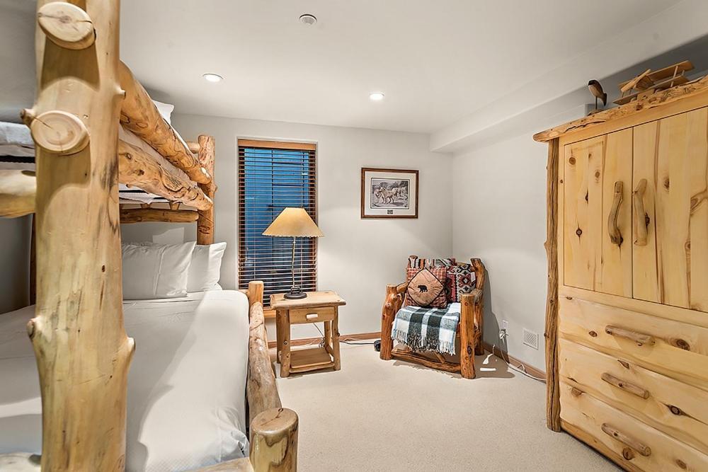 101 Park Avenue, Expansive Private In East Aspen, Walking Distance To Town